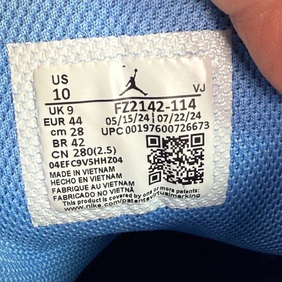 Nike Air Jordan 1 Mid 'Legend Blue' UNC Men's 10 Basketball Sneakers FZ2142-114 - Picture 4 of 9